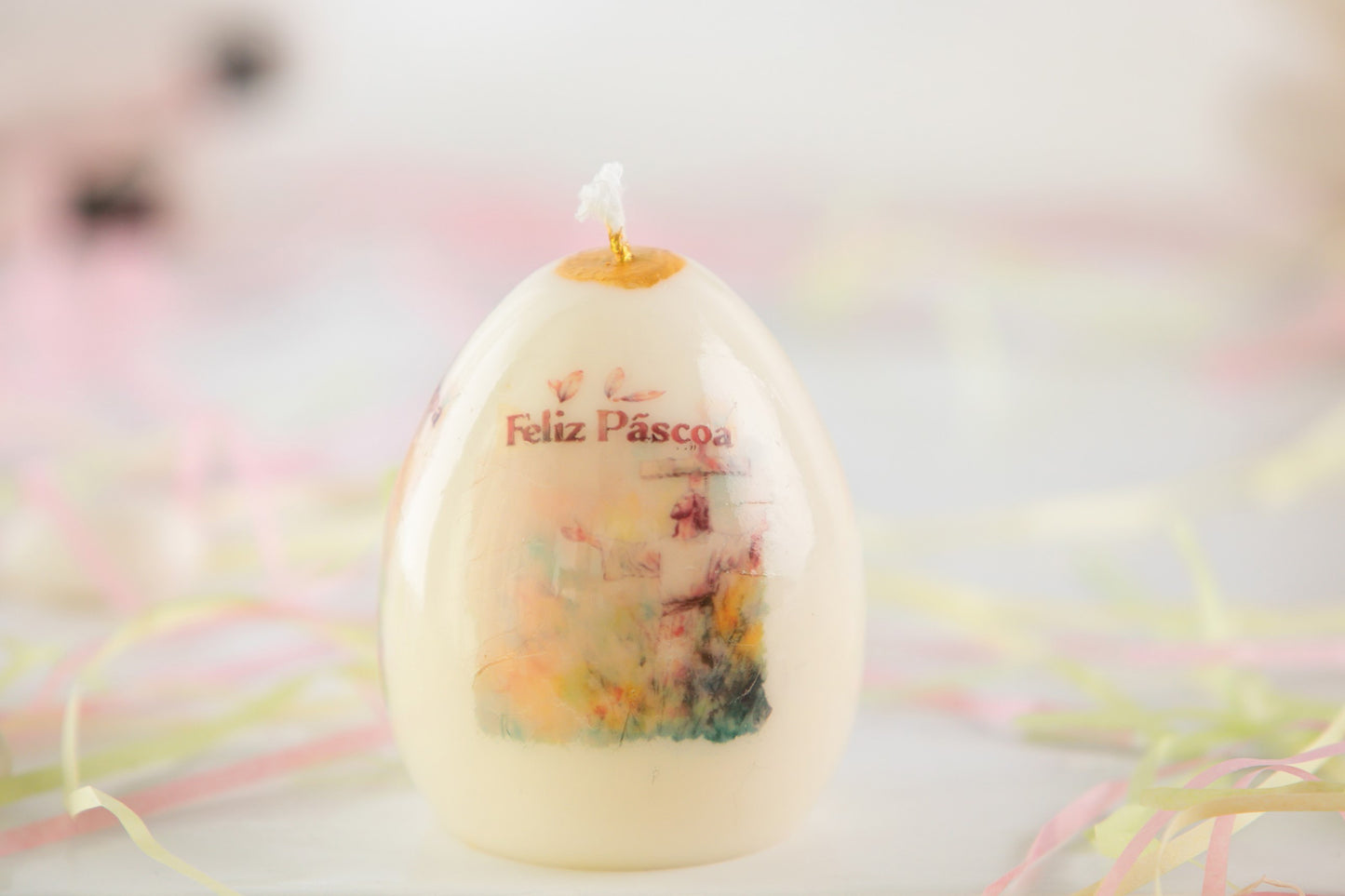 Vela Decorativa com Aparência de Porcelana