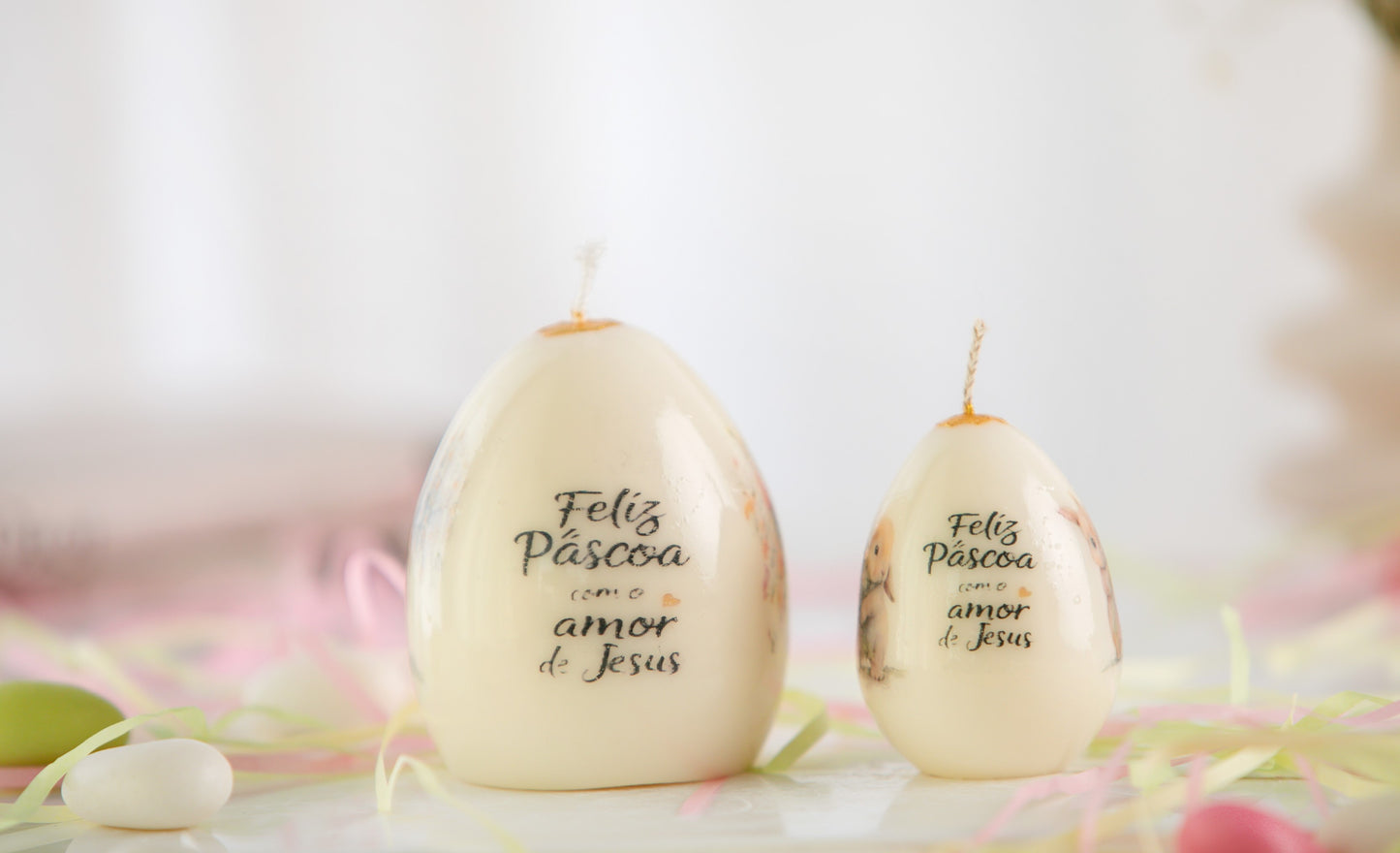 Vela Decorativa com Aparência de Porcelana